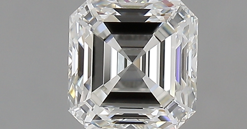 Emerald 0.9 ct H VVS1