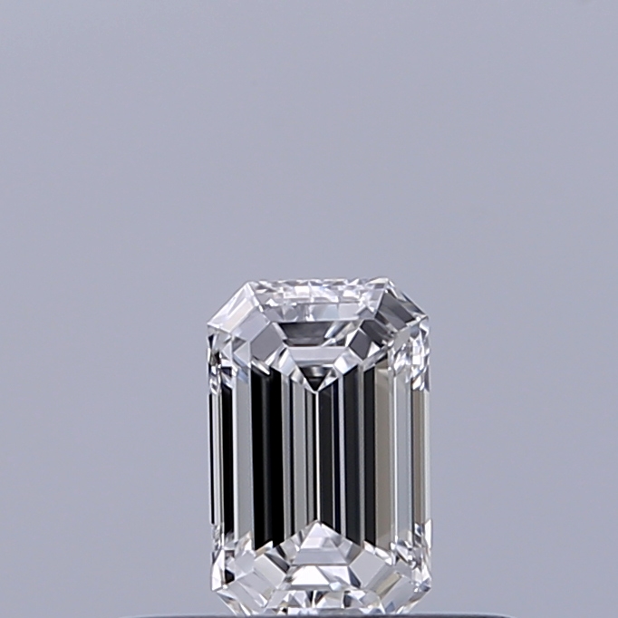 Emerald 0.24 ct D VVS2