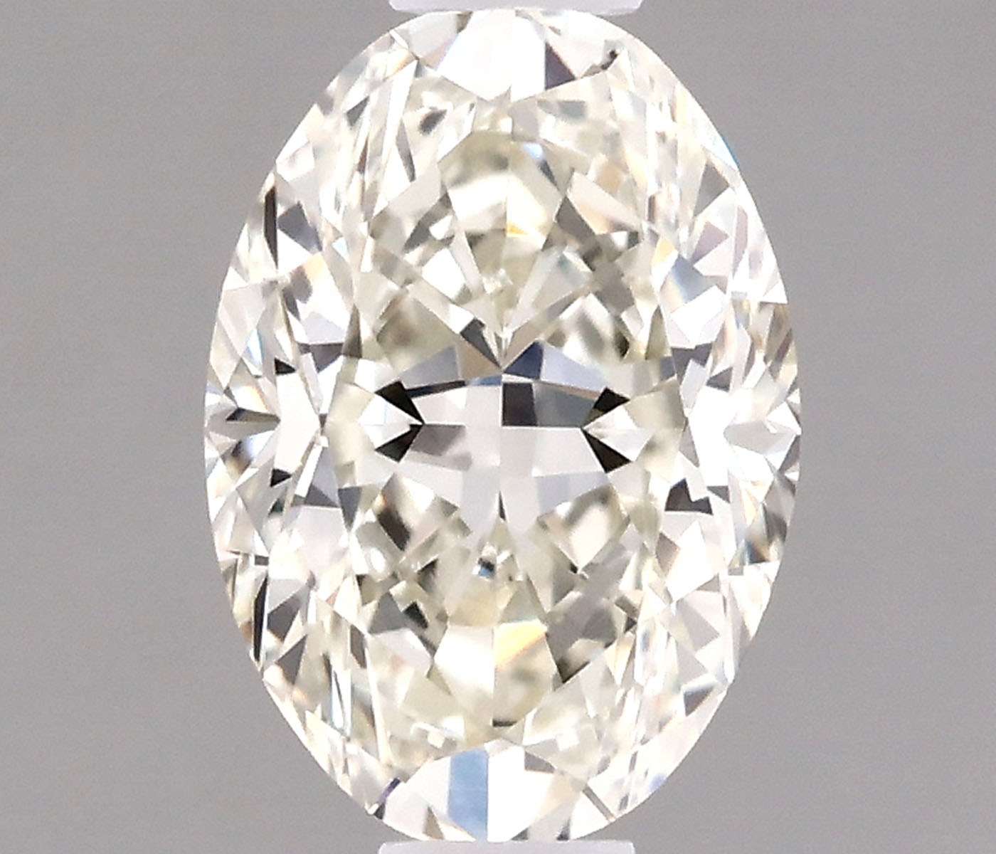 Oval 0.57 ct J VS1