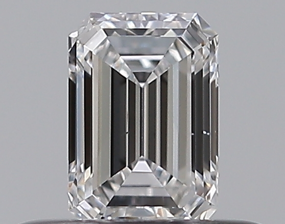 Emerald 0.32 ct D VS2