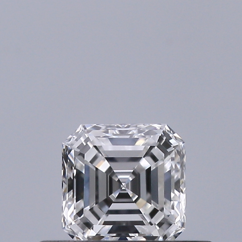 Emerald 0.32 ct D VVS1
