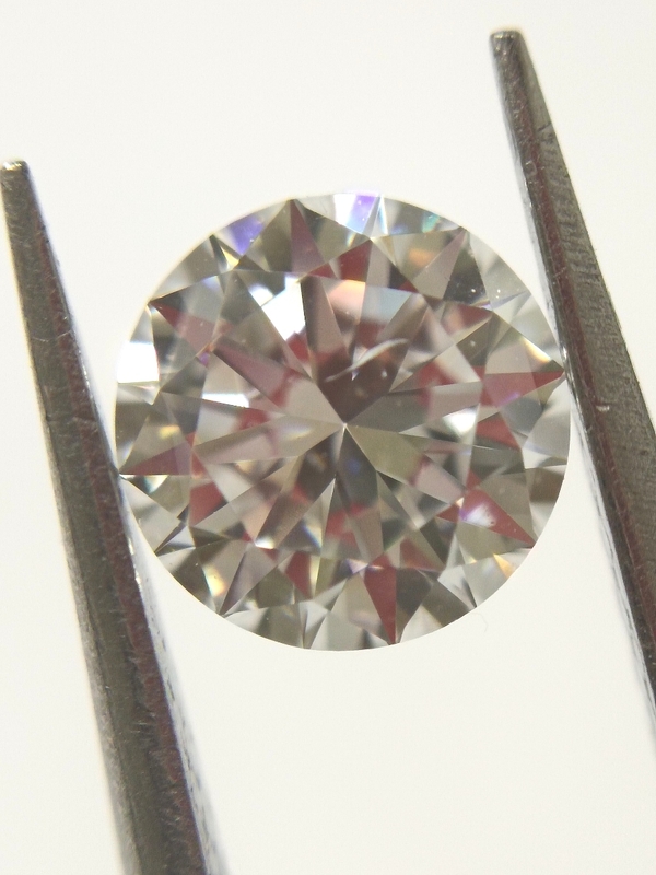 Round 0.5 ct F SI2