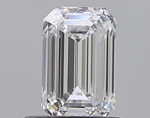 Emerald 0.7 ct D VS1