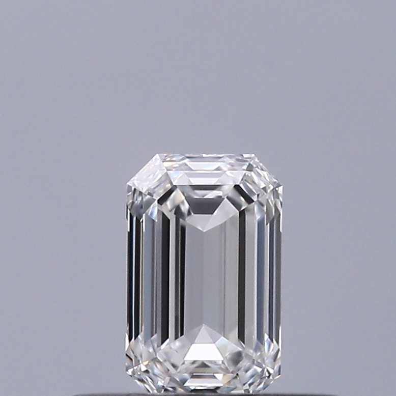 Emerald 0.3 ct E IF