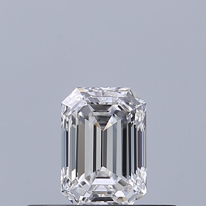 Emerald 0.3 ct D VVS1