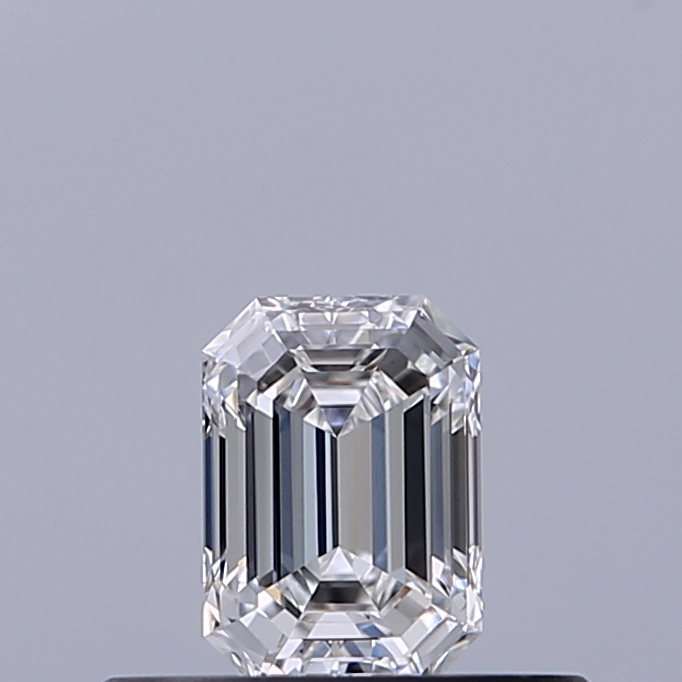 Emerald 0.3 ct E VVS2