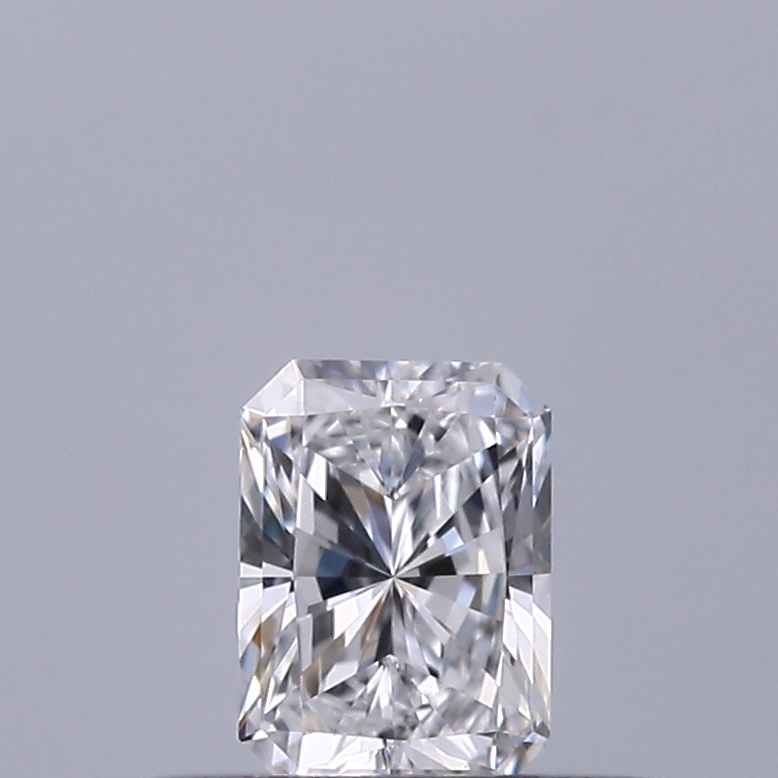 Radiant 0.23 ct D IF