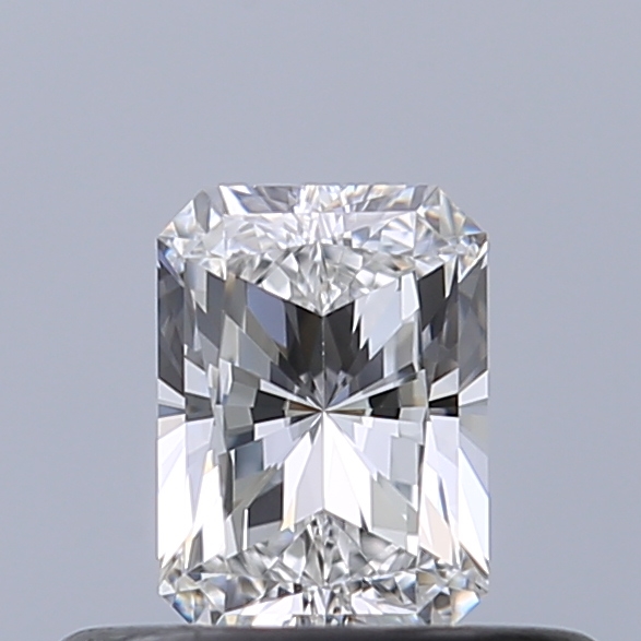 Radiant 0.32 ct D VVS1