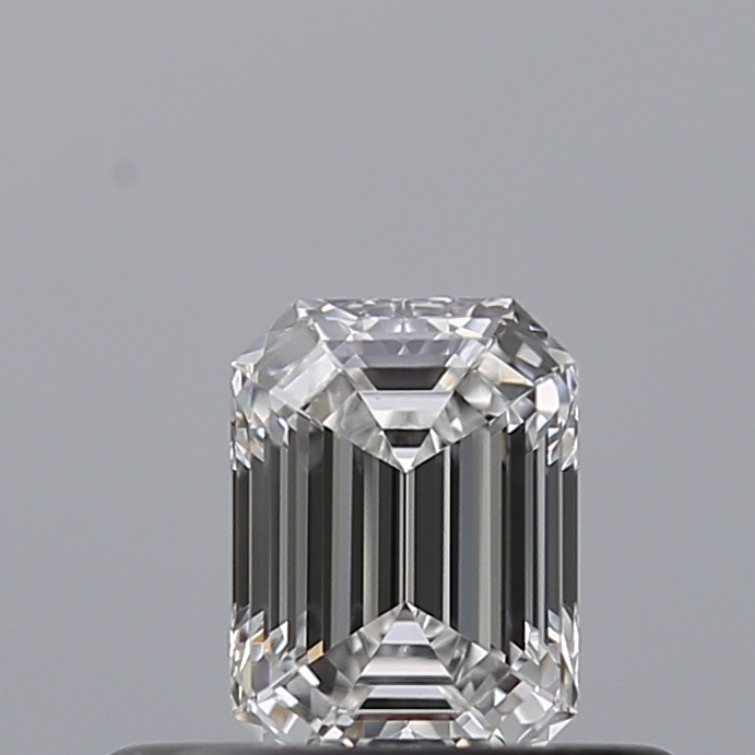 Emerald 0.31 ct D VVS2