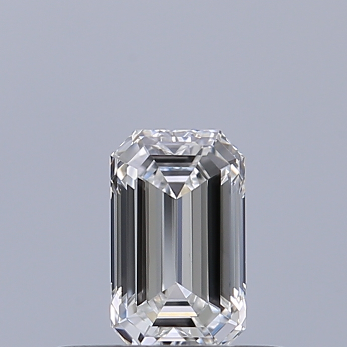 Emerald 0.32 ct F IF