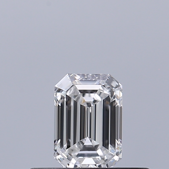 Emerald 0.3 ct D VVS1