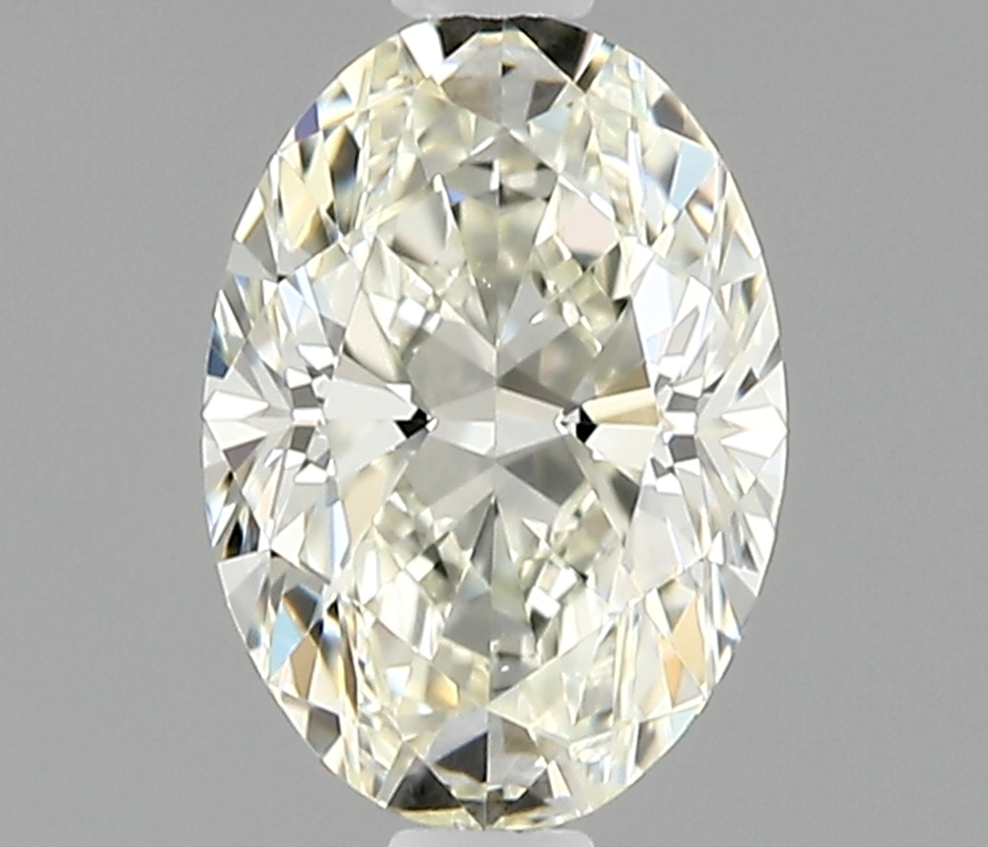 Oval 0.5 ct J VS1