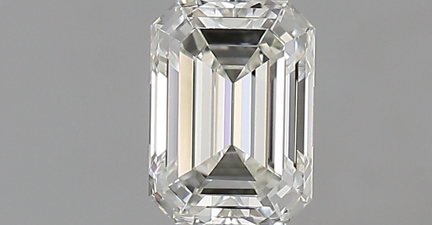 Emerald 0.7 ct J VVS1