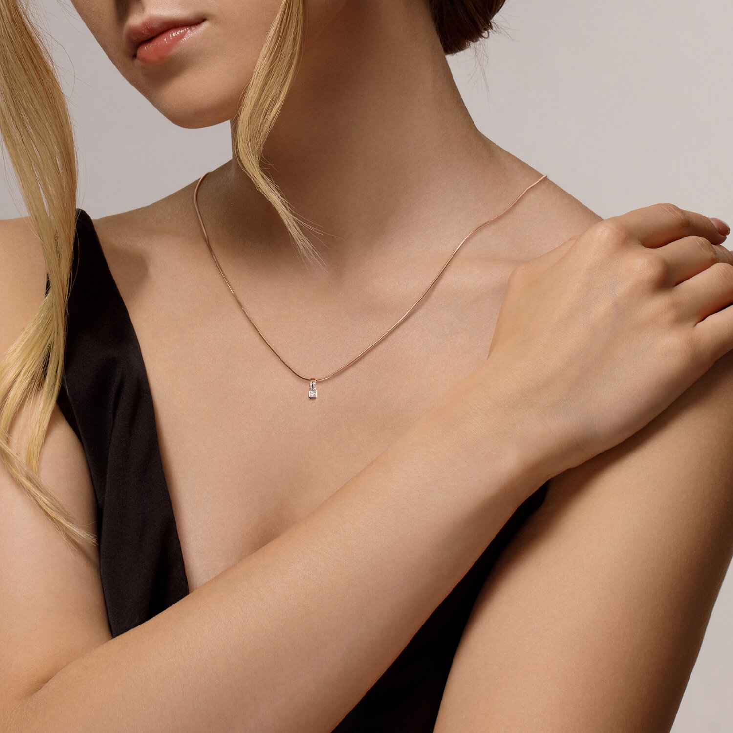 Gold Sokolov pendant with diamonds - image 3