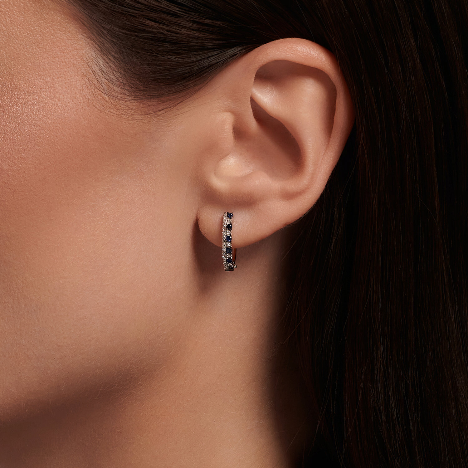 Cercei Sokolov din aur alb cu diamante și safire - image 3