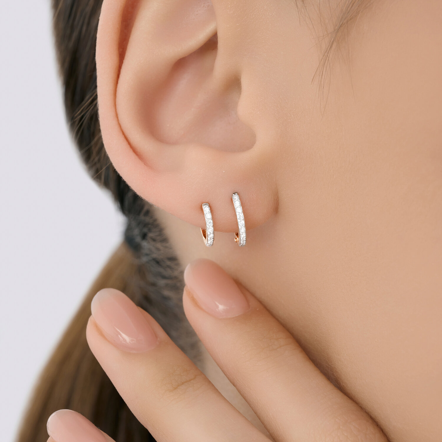 Sokolov gold earring with zirconia - image 3