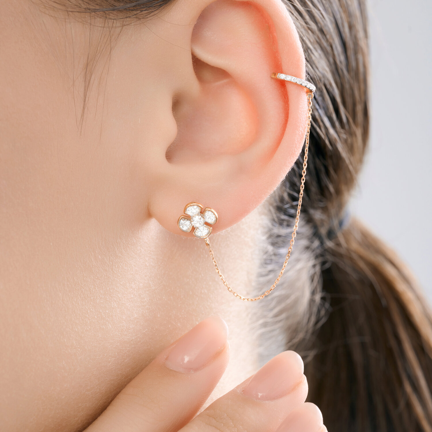 Серьга Sokolov из золота с фианитами - image 3