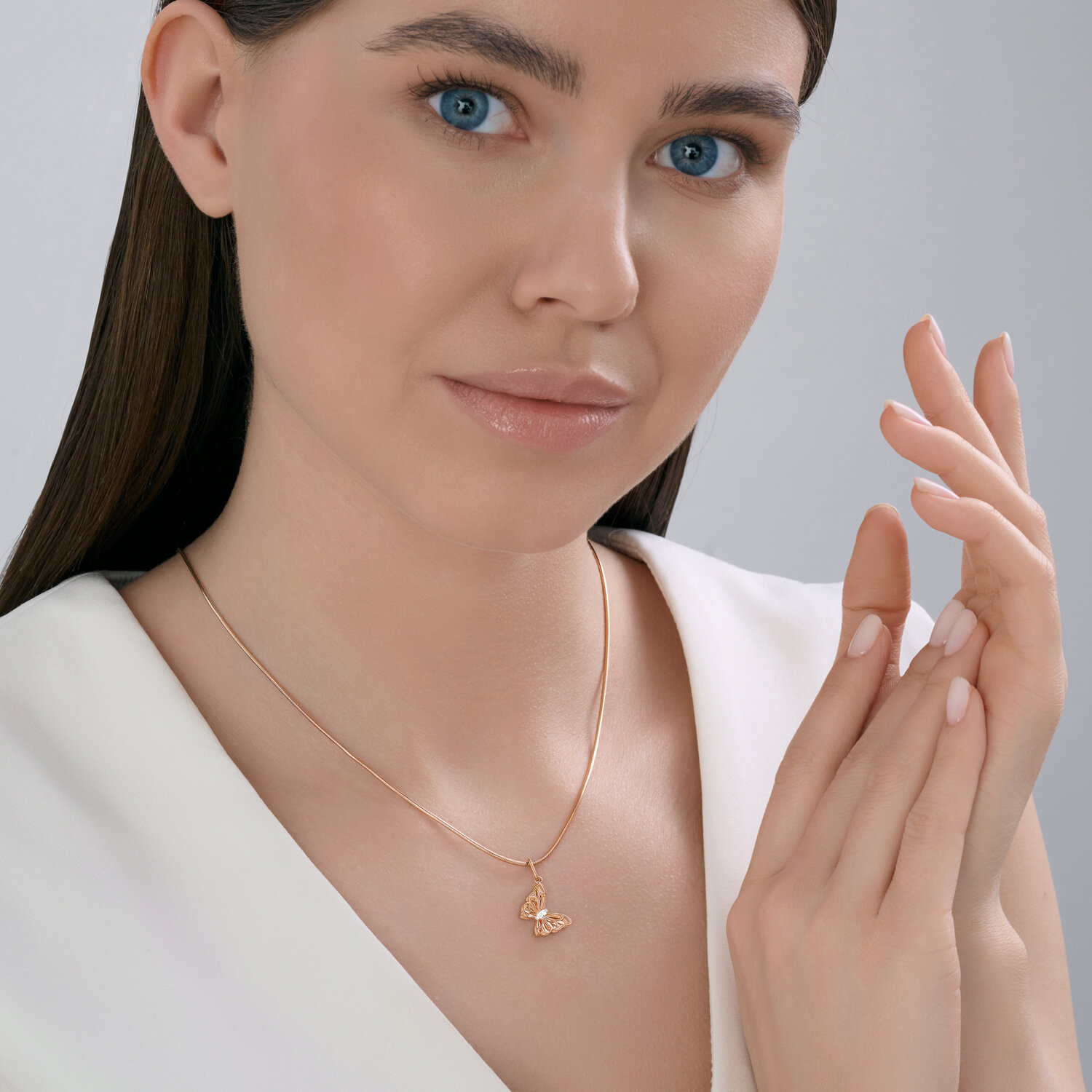 Gold Sokolov pendant with zirconia