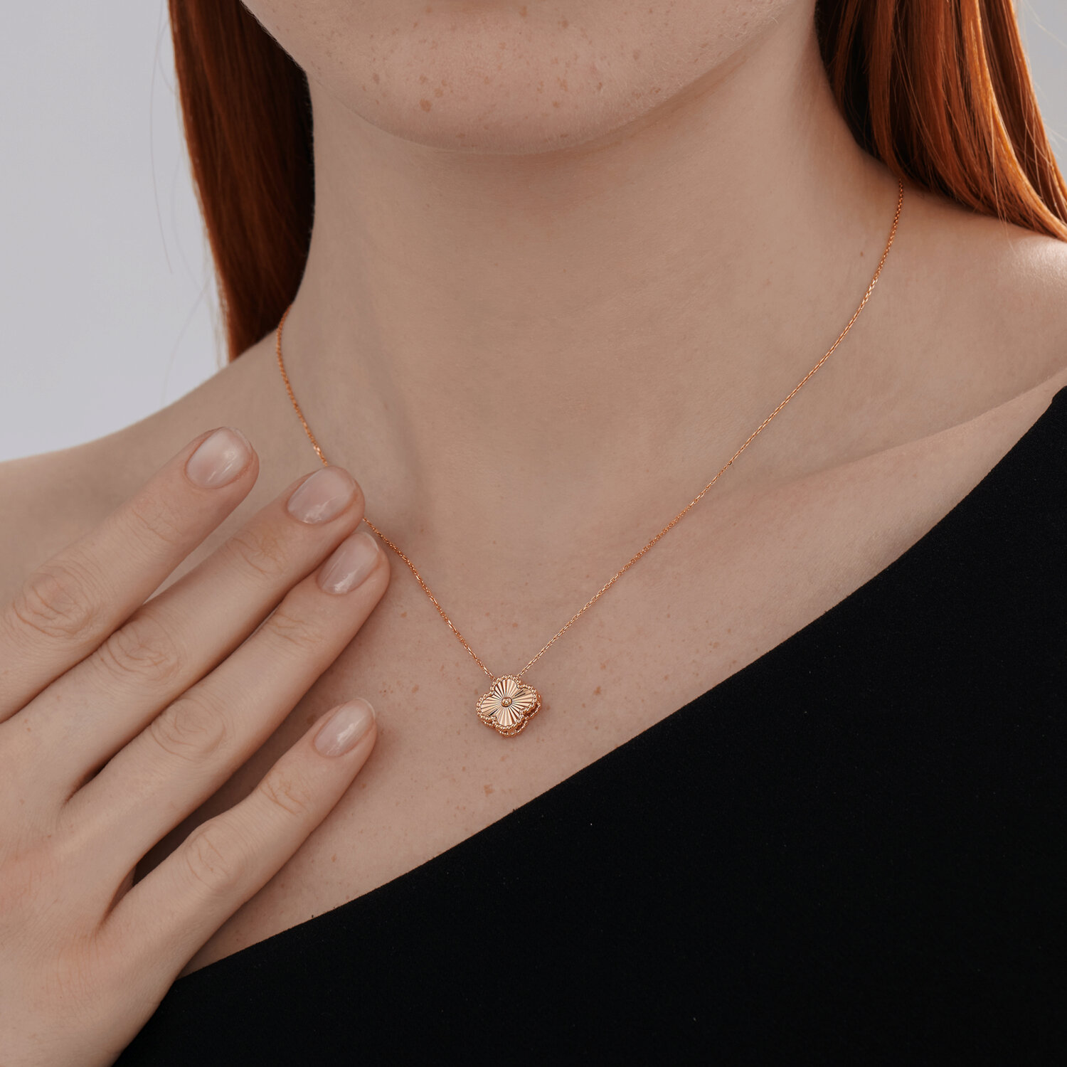 Колье Sokolov из золота - image 3